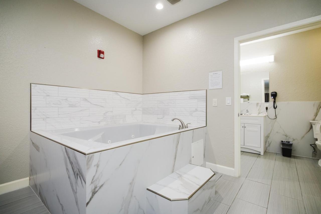 Winchester Inn And Suites Humble/Iah/North Houston Eksteriør billede